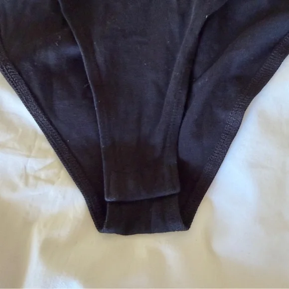 Zara Ruched Polo Bodysuit in Black. Size Medium - Picture 5 of 5